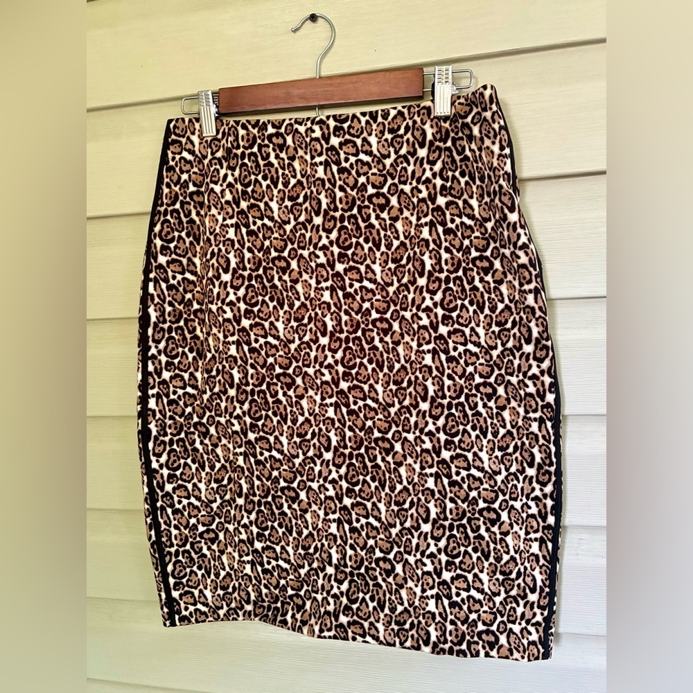 White House Black Market Leopard Print cotton stretch pencil Skirt NWOT Sz 10